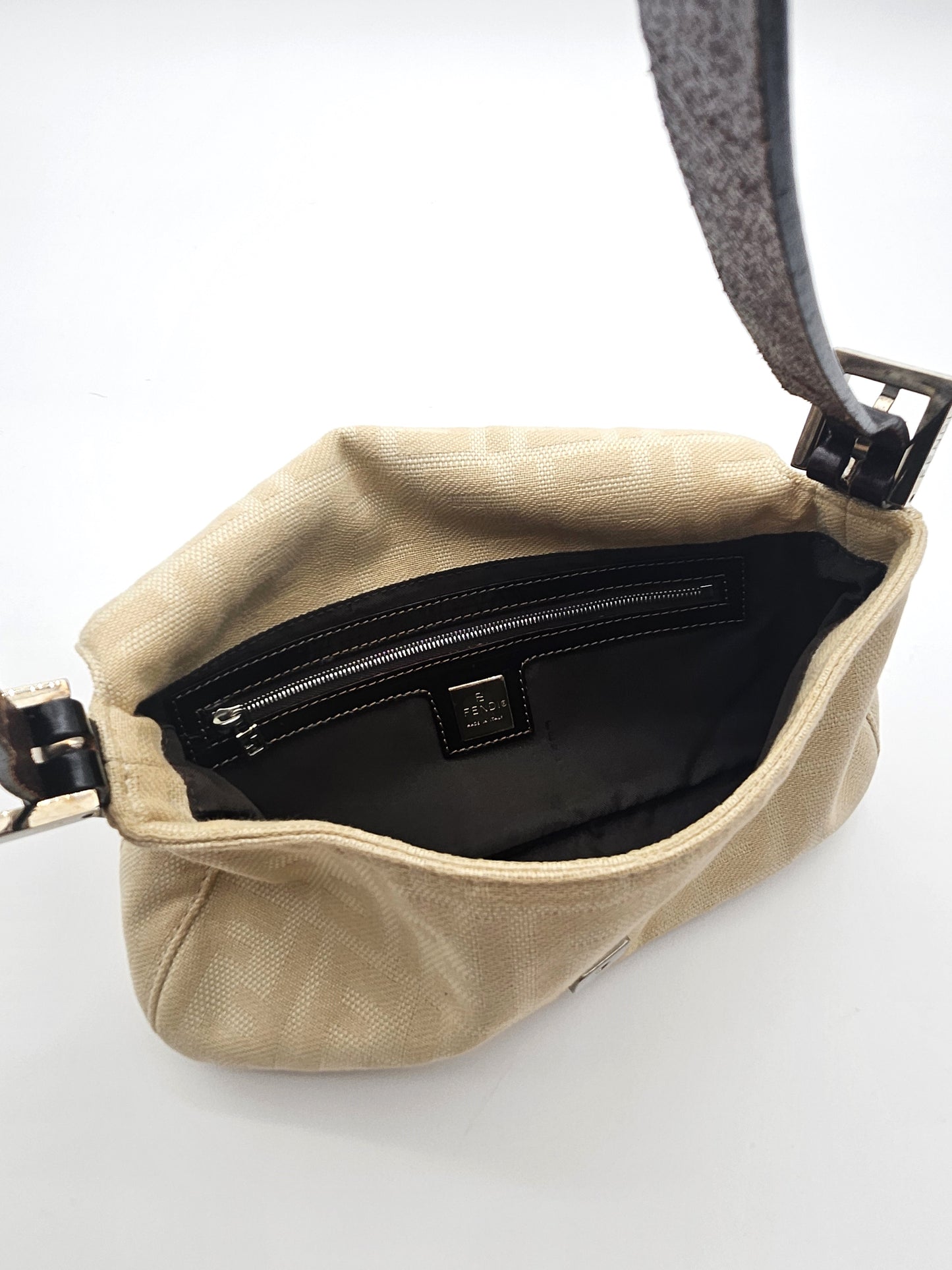 FENDI Baguette Shoulder Bag