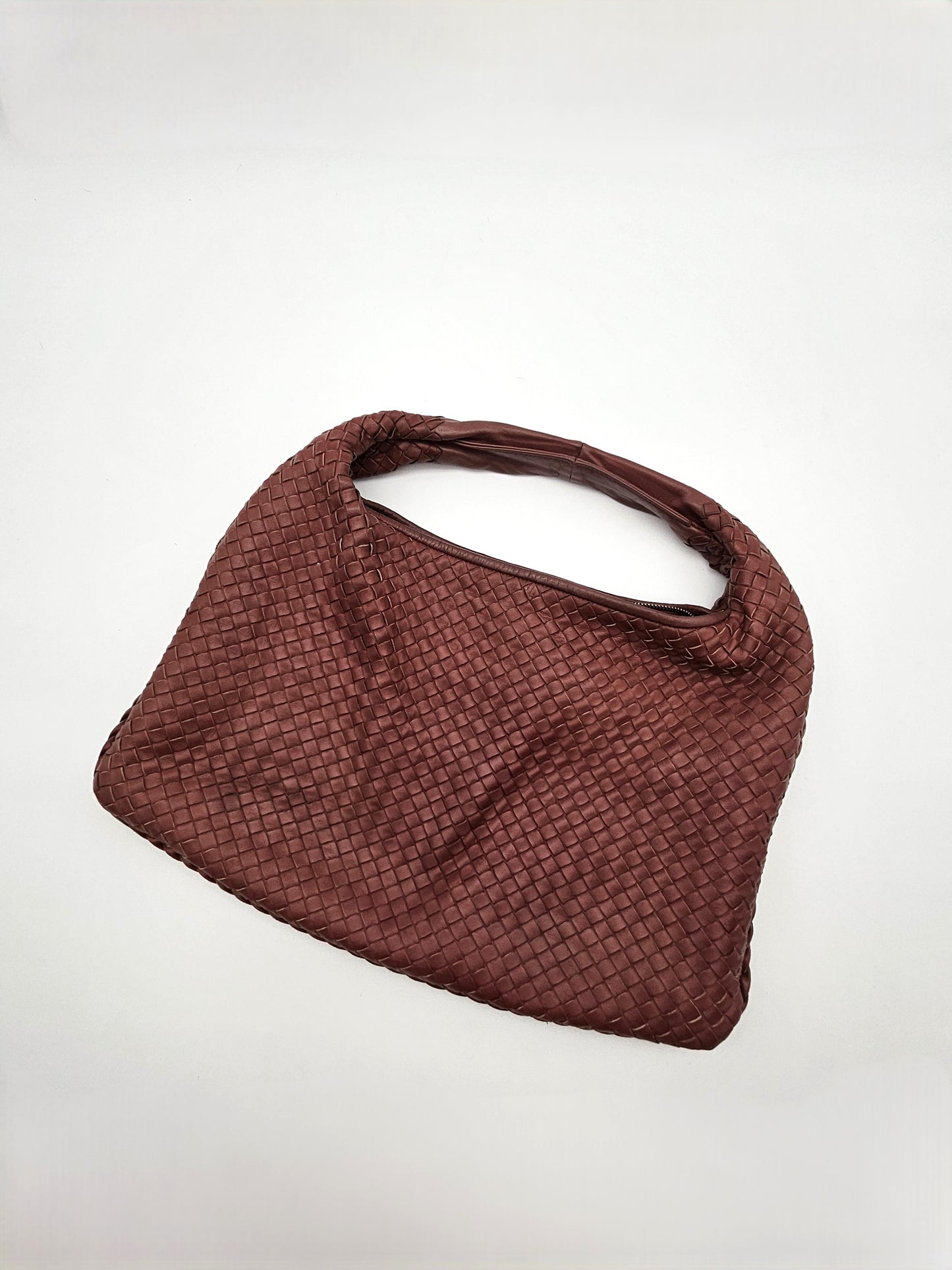 BOTTEGA VENETA Medium Veneta Hobo Bag