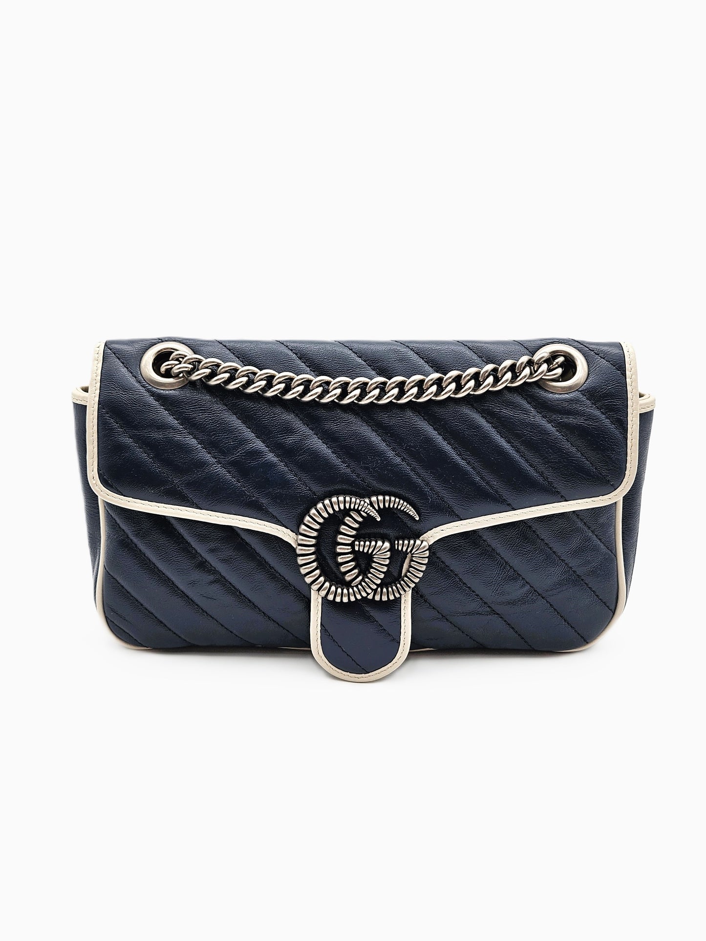 GUCCI GG Marmont Flap Bag