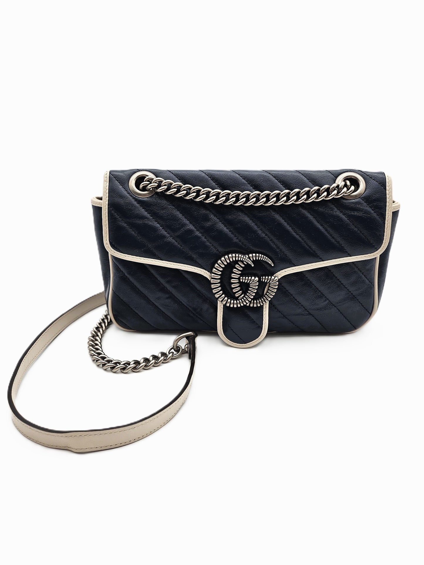 GUCCI GG Marmont Flap Bag