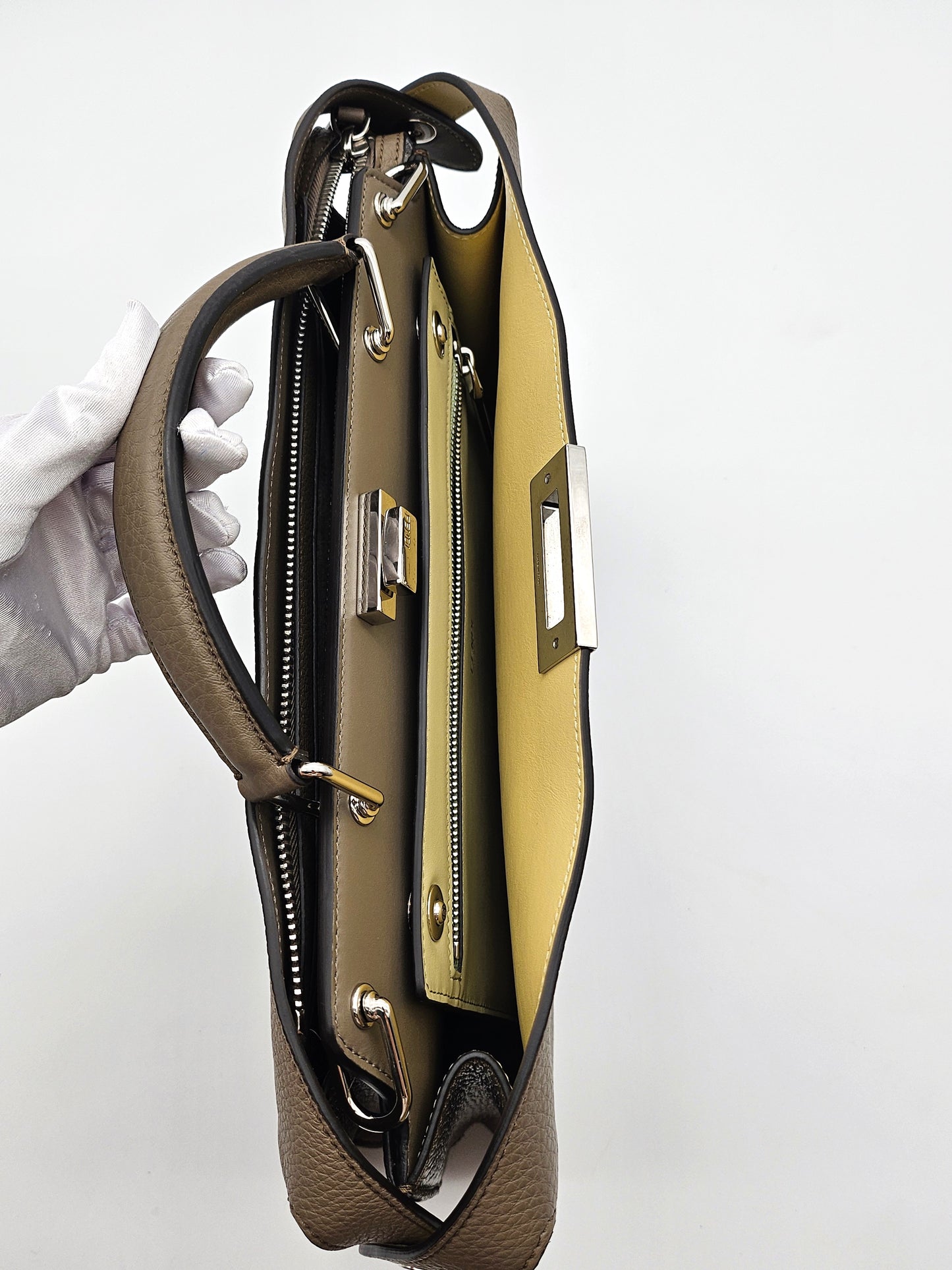 FENDI Peekaboo ISeeU Medium Handbag