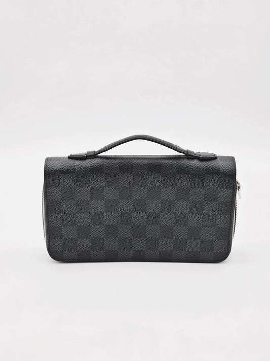 LOUIS VUITTON Damier Graphite Zippy Wallet